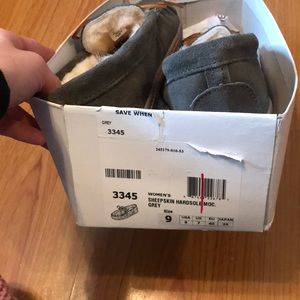 Brand new sz 9 minnetonkas